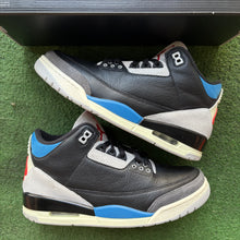 Load image into Gallery viewer, Jordan Rare Air 3s Size 8.5
