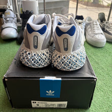 Load image into Gallery viewer, Adidas 4Ds Size 9
