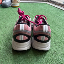 Load image into Gallery viewer, Dior B22s Size 43
