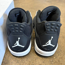 Load image into Gallery viewer, Jordan White Thunder 4s Size 7Y
