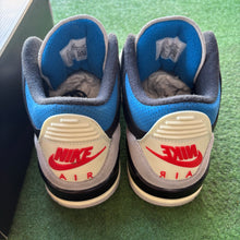 Load image into Gallery viewer, Jordan Rare Air 3s Size 8.5
