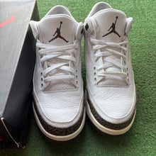 Load image into Gallery viewer, Jordan Mocha 3s Size 10
