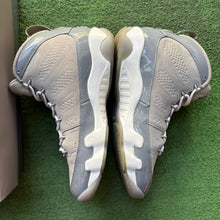 Load image into Gallery viewer, Jordan Cool Grey 9s Size 11
