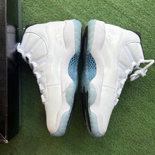 Load image into Gallery viewer, Jordan Legend Blue 11s Size 9.5

