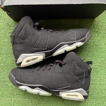 Load image into Gallery viewer, Jordan Chrome 6s Size 7Y
