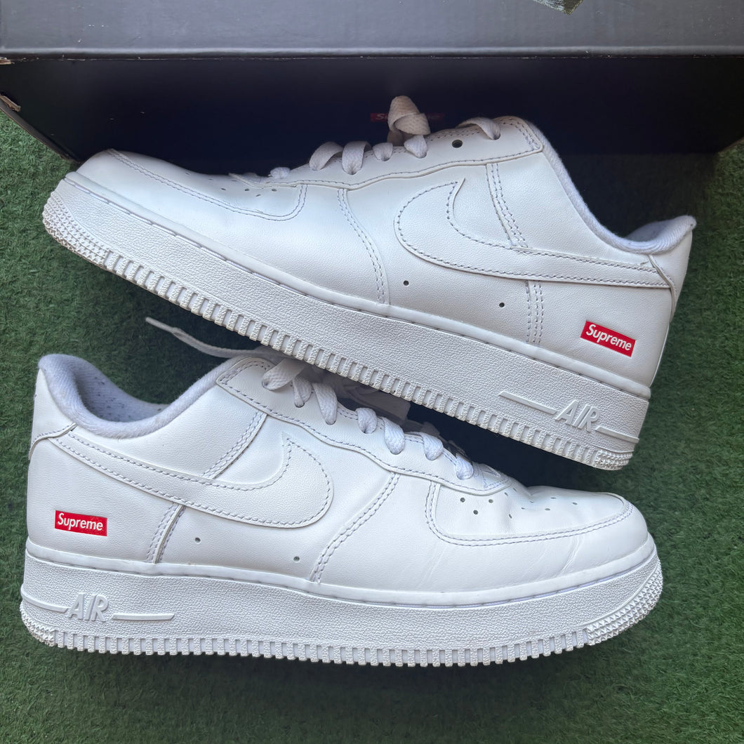 Nike Supreme Air Force 1s Size 7