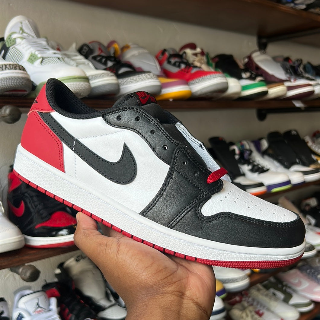 Jordan Black Toe 1 Lows