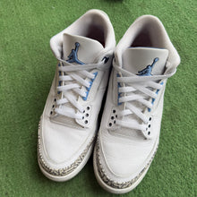 Load image into Gallery viewer, Jordan UNC 3s Size 10.5
