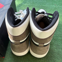 Load image into Gallery viewer, Jordan Mocha 1s Size 14
