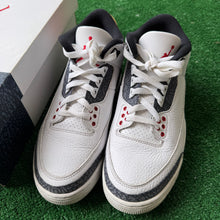 Load image into Gallery viewer, Jordan Denim 3s Size 8
