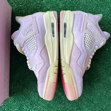 Load image into Gallery viewer, Jordan Iced Carmine 4s Size 7.5W/6M
