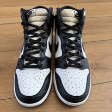 Load image into Gallery viewer, Nike Panda High Dunks Size 11
