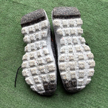 Load image into Gallery viewer, Nike Space Hippie 04s Size 10
