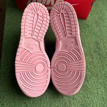 Load image into Gallery viewer, Nike Triple Pink Low Dunks Size 6Y

