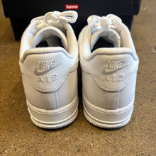 Load image into Gallery viewer, Nike Supreme Air Force 1s Size 11
