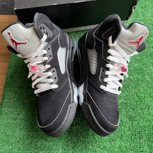 Load image into Gallery viewer, Jordan Reimagined Metallic 5s Size 9.5
