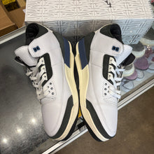 Load image into Gallery viewer, Jordan A Ma Maniere Diffused Blue 3s Size 12.5
