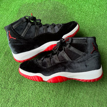 Load image into Gallery viewer, Jordan Velvet Bred 11s Size 10.5W/9M
