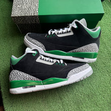 Load image into Gallery viewer, Jordan Pine Green 3s Size 11
