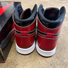 Load image into Gallery viewer, Jordan Patent Bred 1s Size 4Y

