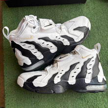 Load image into Gallery viewer, Nike Air Max DT 96s Size 9
