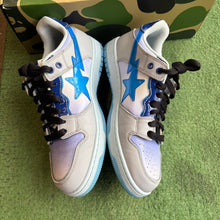 Load image into Gallery viewer, Bape Sk8 STAs Size 8.5
