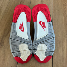 Load image into Gallery viewer, Jordan Bred 4s Size 9
