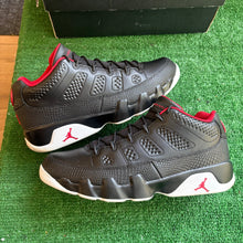Load image into Gallery viewer, Jordan Snakeskin Low 9s Size 11

