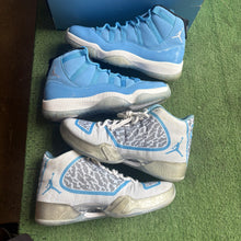 Load image into Gallery viewer, Jordan Pantone 11 &amp; 29 Pack Size 8.5

