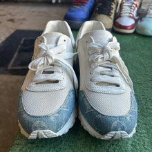 Load image into Gallery viewer, Louis Vuitton Runaways Size 8UK
