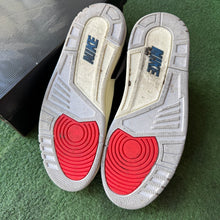 Load image into Gallery viewer, Jordan Rare Air 3s Size 9.5
