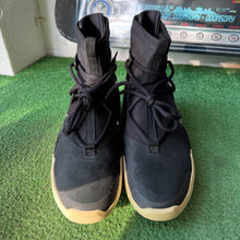 Load image into Gallery viewer, Nike Air F O G 1s Size 13
