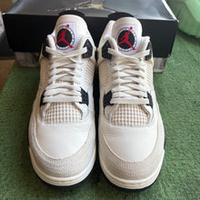 Load image into Gallery viewer, Jordan Flight Club 4s Size 12
