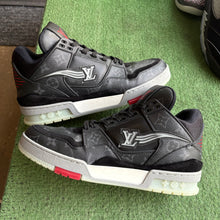 Load image into Gallery viewer, Louis Vuitton Mid Trainers Size 9UK
