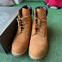 Load image into Gallery viewer, Timberland 6” Premium Waterproof Boots Size 9.5
