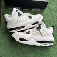 Load image into Gallery viewer, Jordan Flight Club 4s Size 11
