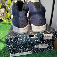Load image into Gallery viewer, Jordan Georgetown 5s Size 10.5
