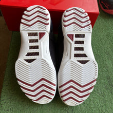 Load image into Gallery viewer, Nike LeBron Zoom Generation 1s Size 8.5
