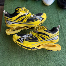 Load image into Gallery viewer, Balenciaga X-Panders Size 43
