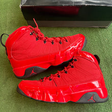 Load image into Gallery viewer, Jordan Chili Red 9s Size 10
