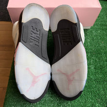 Load image into Gallery viewer, Jordan Medium Pink 5s Size 11.5

