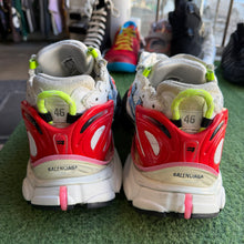 Load image into Gallery viewer, Balenciaga Runner Size 46
