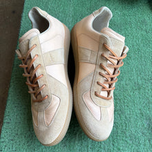 Load image into Gallery viewer, Maison Margiela GATs Size 44
