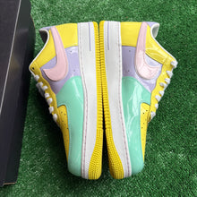 Load image into Gallery viewer, Nike Easter Air Force 1s Size 13
