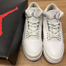Load image into Gallery viewer, Jordan Pure Money 3s Size 10.5
