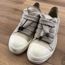 Load image into Gallery viewer, Rick Owens Jumbo Lace Ramones Size 41.5
