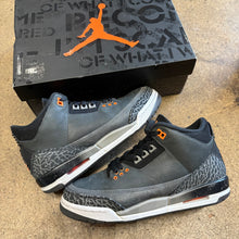 Load image into Gallery viewer, Jordan Fear 3s Size 7Y
