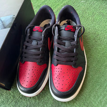 Load image into Gallery viewer, Jordan Banned Low 1s Size 9.5
