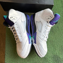 Load image into Gallery viewer, Jordan Grape 5s Size 10
