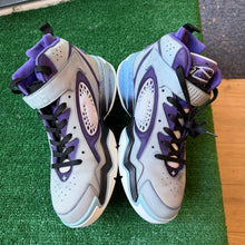 Load image into Gallery viewer, Louis Vuitton Trainer 2s Size 9
